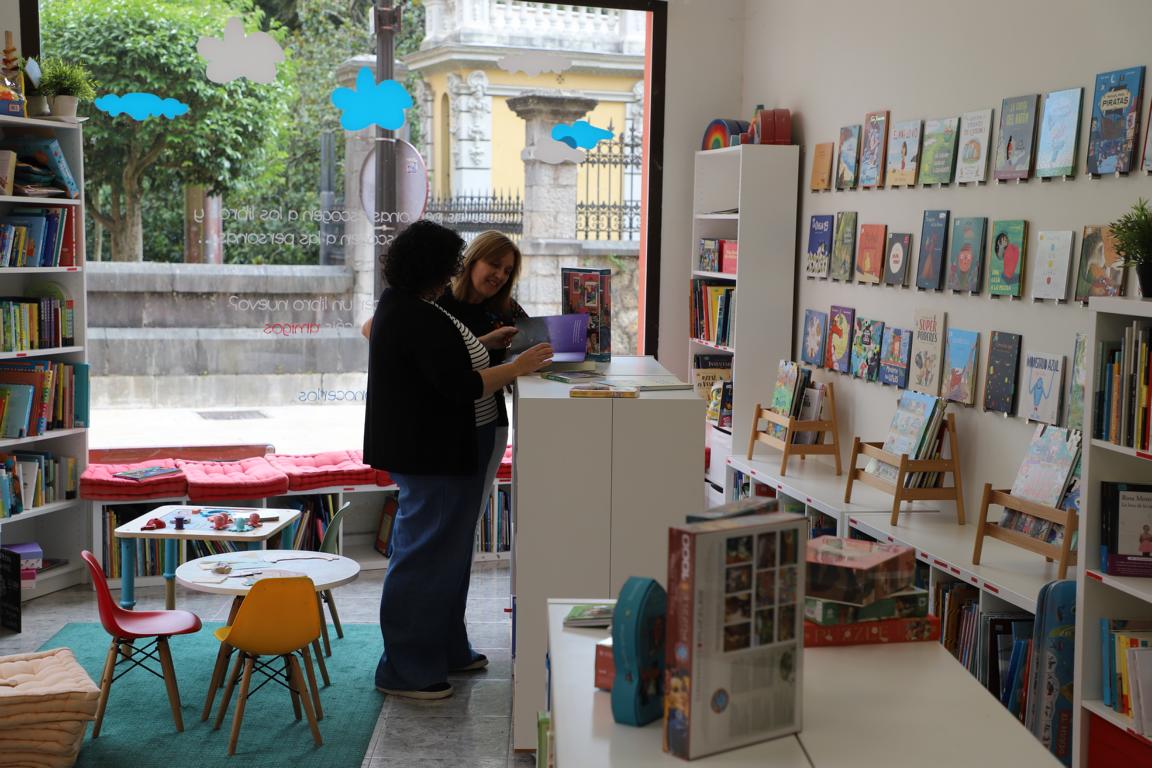 Cosas en familia, librerías de Avilés
