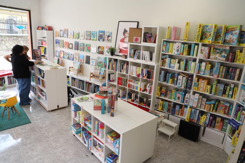 Cosas en familia, librerías de Avilés