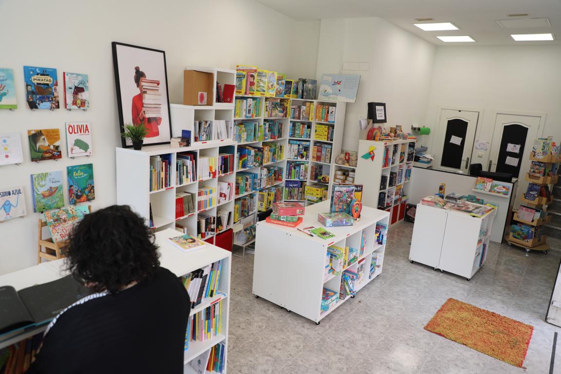 Cosas en familia, librerías de AVILÉS