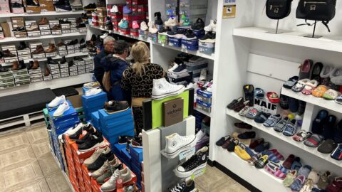 Zapaterías de Avilés: calzados Naif