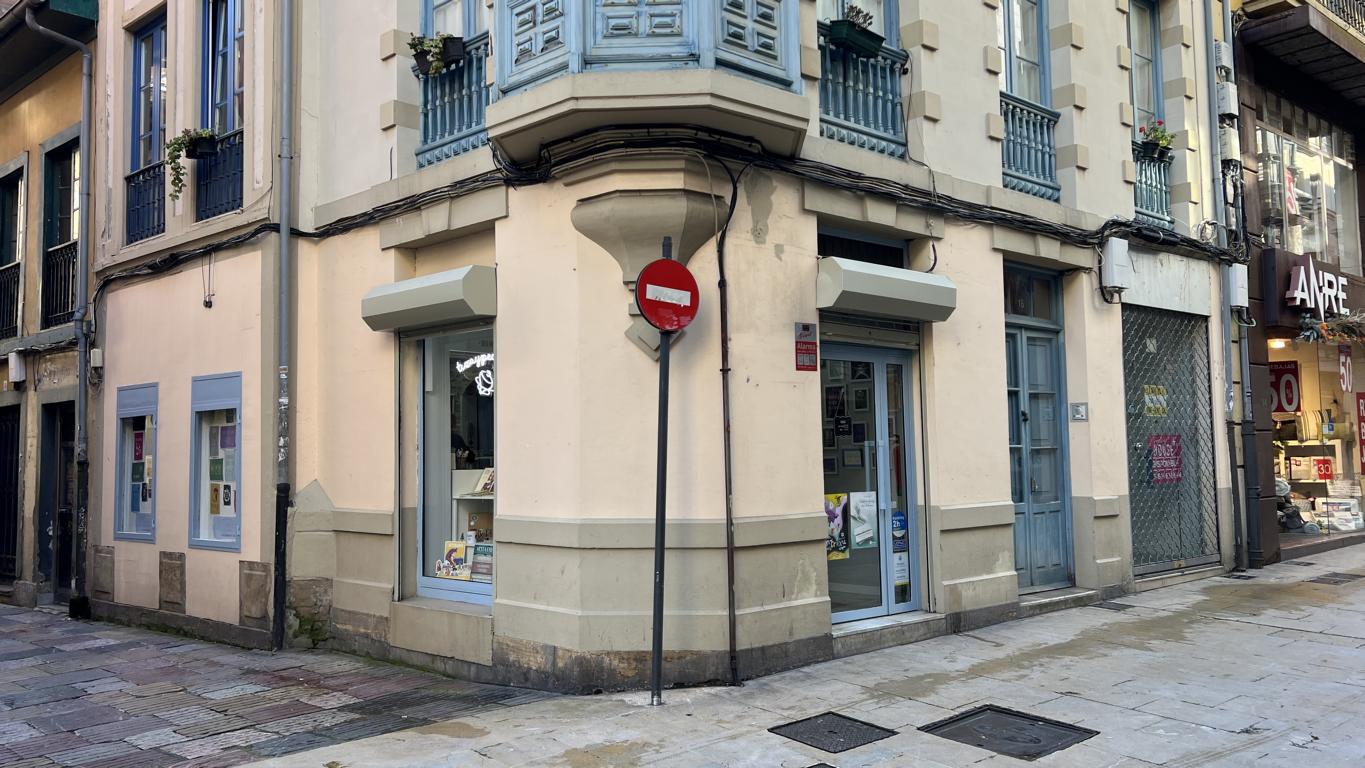 Tiendas de regalos de Avilés: Tiza y Peonza