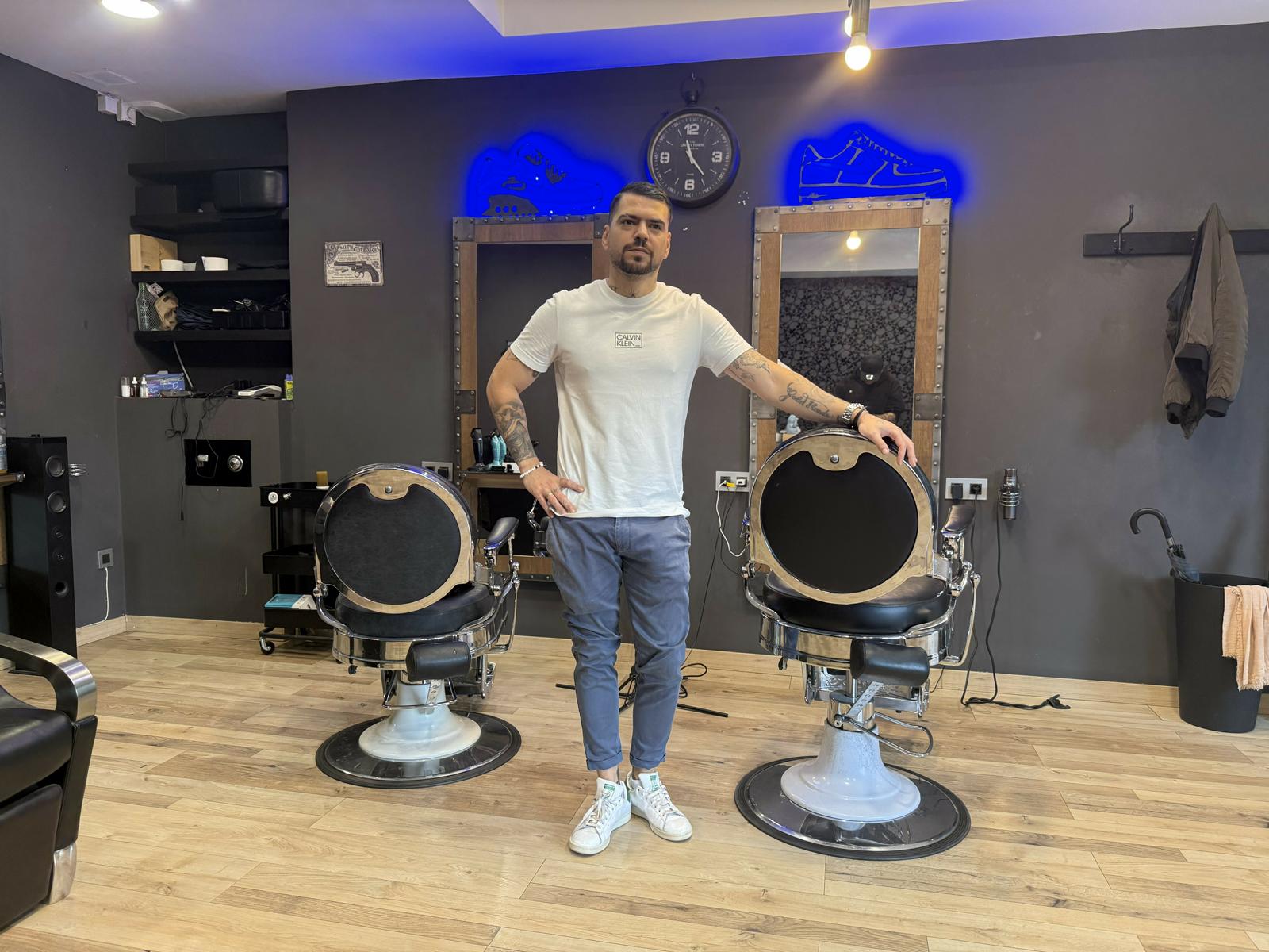 Jon de Mad Men Barber Shop, barbería de Avilés