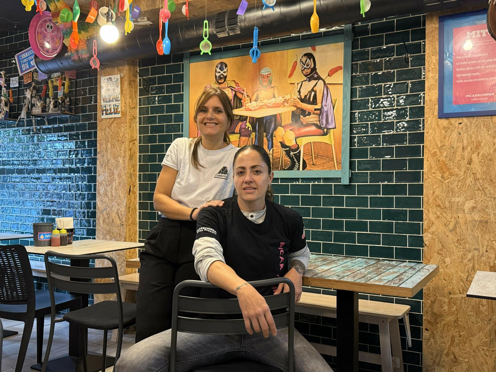 Naimity y Arantxa de Picakechinga, cantina mexicana de Avilés